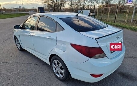Hyundai Solaris II рестайлинг, 2012 год, 449 000 рублей, 3 фотография
