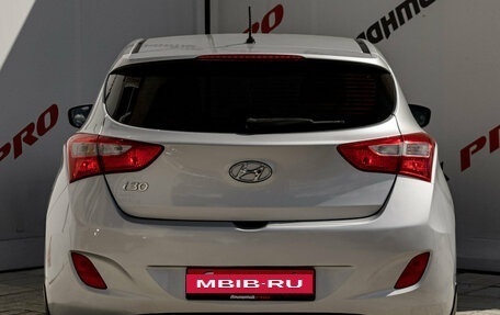 Hyundai i30 II рестайлинг, 2013 год, 1 000 000 рублей, 5 фотография