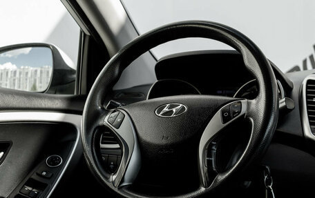 Hyundai i30 II рестайлинг, 2013 год, 1 000 000 рублей, 12 фотография