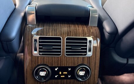 Land Rover Range Rover IV рестайлинг, 2018 год, 7 290 000 рублей, 13 фотография
