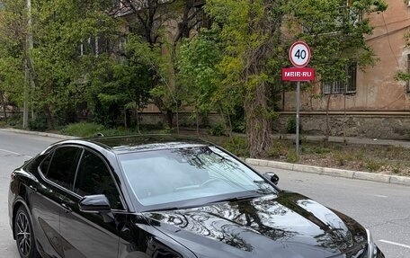 Toyota Camry, 2021 год, 2 300 000 рублей, 2 фотография