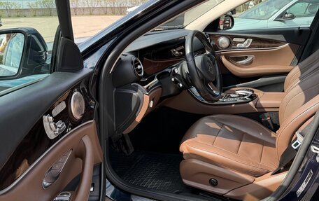 Mercedes-Benz E-Класс, 2016 год, 3 000 000 рублей, 7 фотография