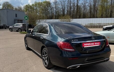 Mercedes-Benz E-Класс, 2016 год, 3 000 000 рублей, 5 фотография