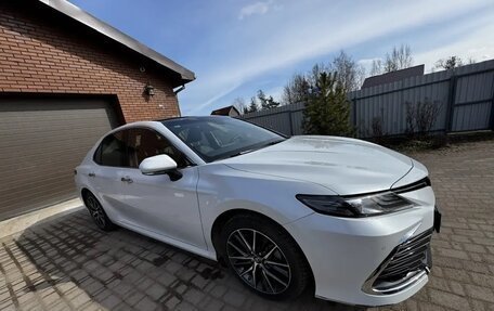 Toyota Camry, 2022 год, 3 500 000 рублей, 8 фотография