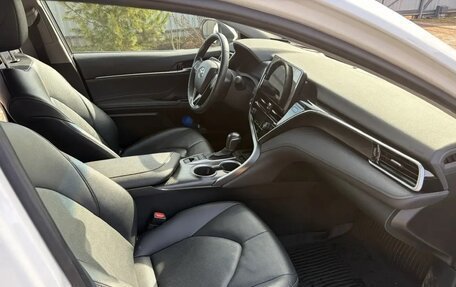 Toyota Camry, 2022 год, 3 500 000 рублей, 13 фотография