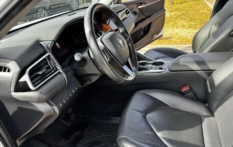 Toyota Camry, 2022 год, 3 500 000 рублей, 21 фотография