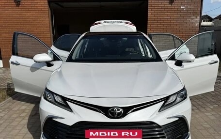 Toyota Camry, 2022 год, 3 500 000 рублей, 18 фотография