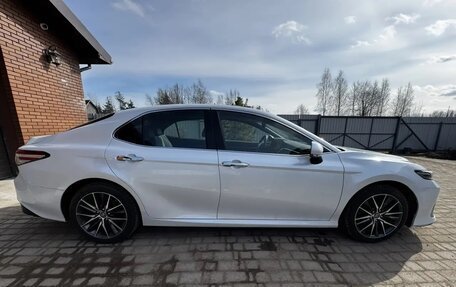 Toyota Camry, 2022 год, 3 500 000 рублей, 22 фотография