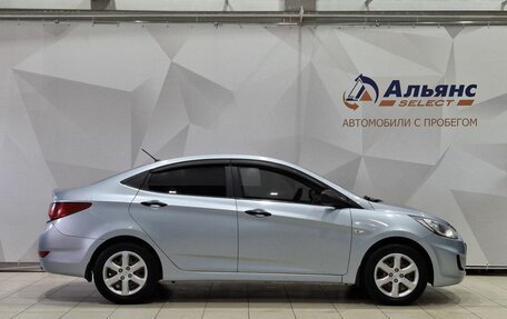 Hyundai Solaris II рестайлинг, 2012 год, 520 000 рублей, 2 фотография