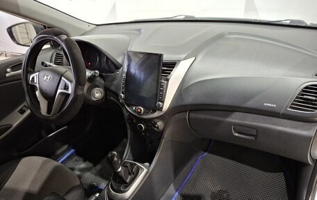 Hyundai Solaris II рестайлинг, 2012 год, 520 000 рублей, 12 фотография