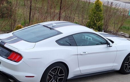 Ford Mustang VI рестайлинг, 2020 год, 3 200 000 рублей, 8 фотография
