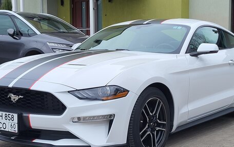 Ford Mustang VI рестайлинг, 2020 год, 3 200 000 рублей, 3 фотография
