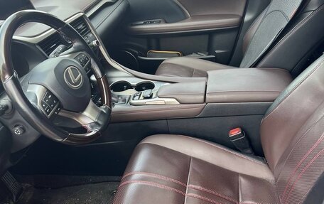 Lexus RX IV рестайлинг, 2017 год, 4 000 000 рублей, 8 фотография