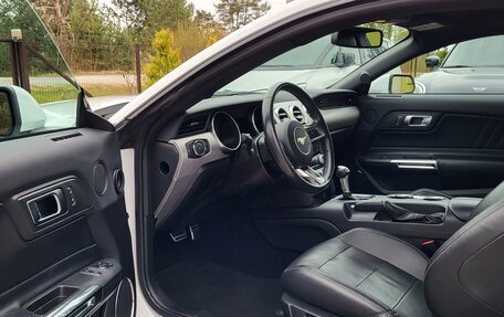 Ford Mustang VI рестайлинг, 2020 год, 3 200 000 рублей, 14 фотография