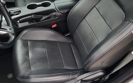 Ford Mustang VI рестайлинг, 2020 год, 3 200 000 рублей, 17 фотография