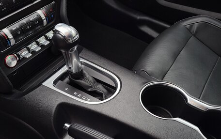 Ford Mustang VI рестайлинг, 2020 год, 3 200 000 рублей, 23 фотография