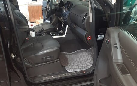 Nissan Pathfinder, 2012 год, 2 000 000 рублей, 20 фотография