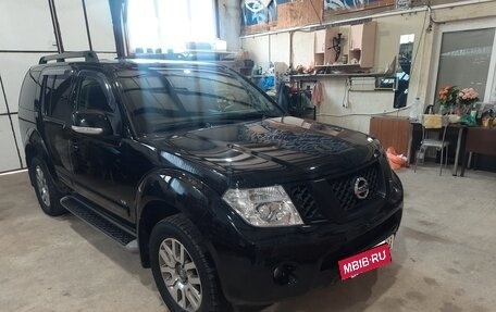 Nissan Pathfinder, 2012 год, 2 000 000 рублей, 24 фотография