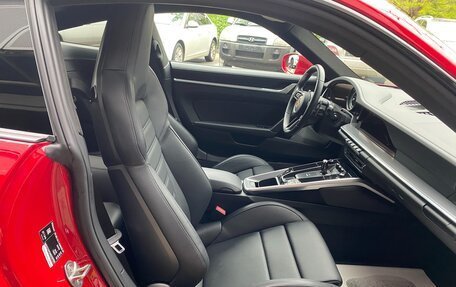 Porsche 911, 2021 год, 28 500 000 рублей, 32 фотография