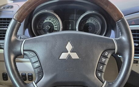 Mitsubishi Pajero IV, 2019 год, 3 800 000 рублей, 11 фотография