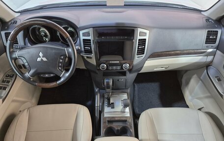Mitsubishi Pajero IV, 2019 год, 3 800 000 рублей, 10 фотография