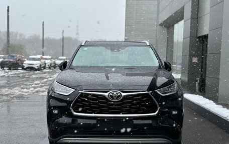 Toyota Highlander, 2025 год, 5 600 000 рублей, 2 фотография