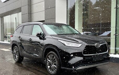Toyota Highlander, 2025 год, 5 600 000 рублей, 3 фотография