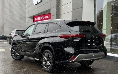 Toyota Highlander, 2025 год, 5 600 000 рублей, 4 фотография