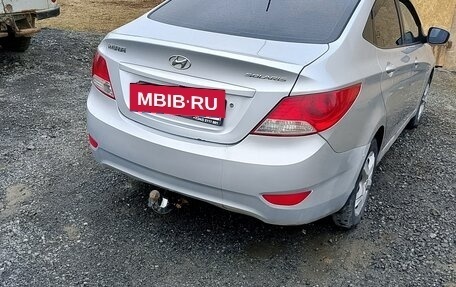 Hyundai Solaris II рестайлинг, 2012 год, 850 000 рублей, 3 фотография