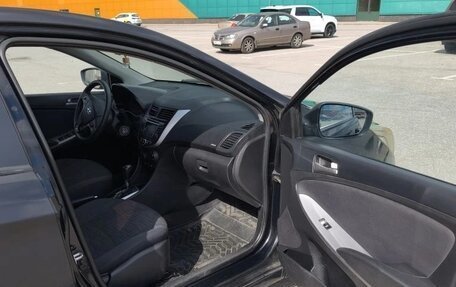 Hyundai Solaris II рестайлинг, 2015 год, 540 000 рублей, 11 фотография