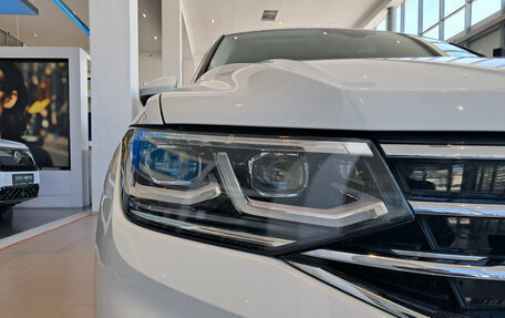 Volkswagen Tiguan II, 2021 год, 2 660 000 рублей, 21 фотография