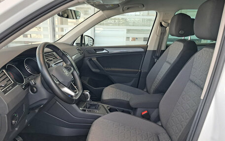 Volkswagen Tiguan II, 2021 год, 2 660 000 рублей, 20 фотография