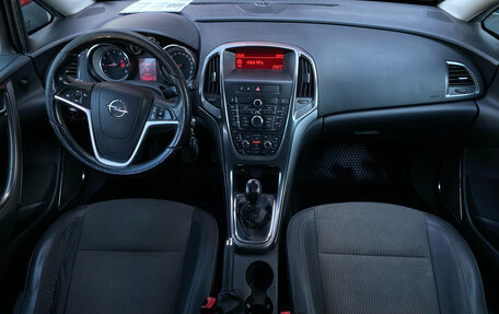 Opel Astra J, 2011 год, 595 000 рублей, 9 фотография
