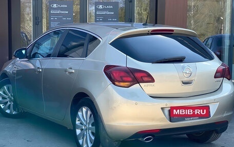 Opel Astra J, 2011 год, 595 000 рублей, 7 фотография