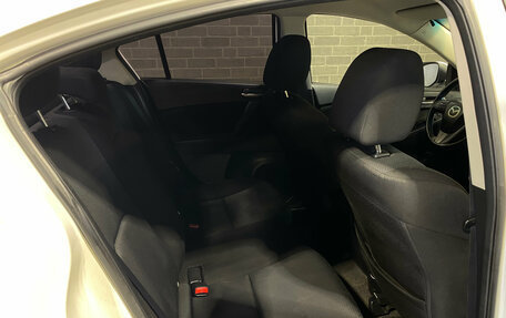 Mazda 3, 2011 год, 900 000 рублей, 11 фотография