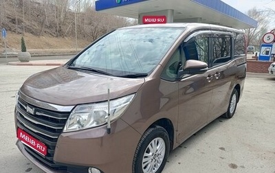 Toyota Noah III, 2014 год, 1 830 000 рублей, 1 фотография