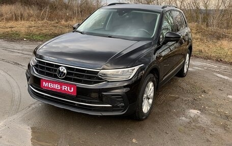 Volkswagen Tiguan II, 2021 год, 3 400 000 рублей, 1 фотография