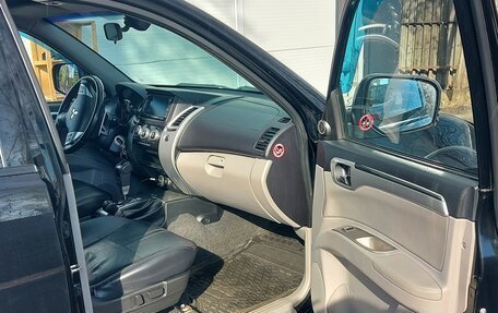 Mitsubishi Pajero Sport II рестайлинг, 2013 год, 1 700 000 рублей, 11 фотография