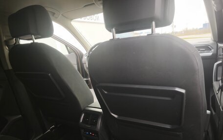 Volkswagen Tiguan II, 2018 год, 1 990 000 рублей, 12 фотография