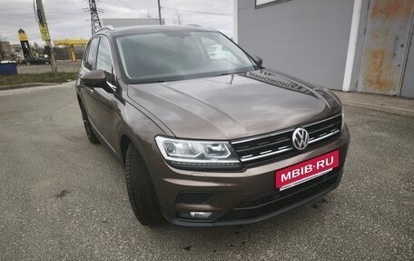 Volkswagen Tiguan II, 2018 год, 1 990 000 рублей, 4 фотография