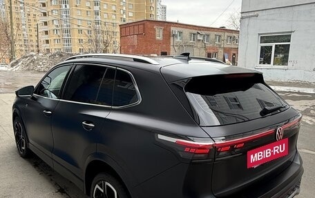 Volkswagen Tiguan, 2024 год, 4 100 000 рублей, 9 фотография