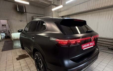 Volkswagen Tiguan, 2024 год, 4 100 000 рублей, 5 фотография