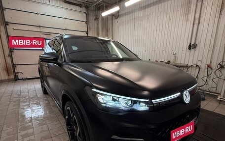 Volkswagen Tiguan, 2024 год, 4 100 000 рублей, 2 фотография