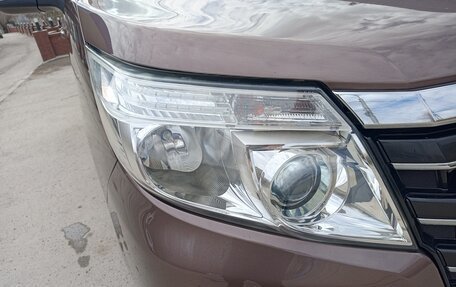 Toyota Noah III, 2014 год, 1 830 000 рублей, 22 фотография