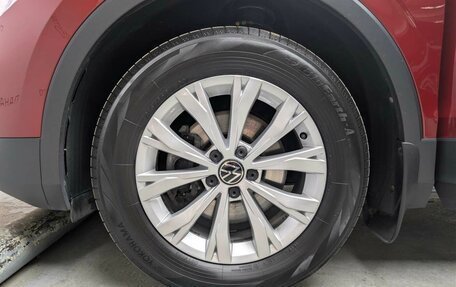 Volkswagen Tiguan II, 2021 год, 2 747 000 рублей, 7 фотография