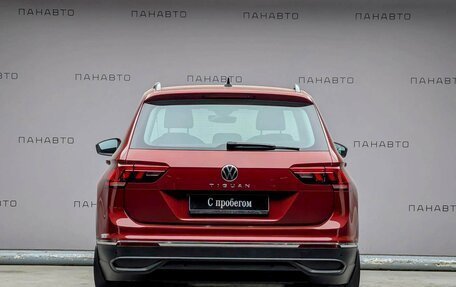 Volkswagen Tiguan II, 2021 год, 2 747 000 рублей, 6 фотография
