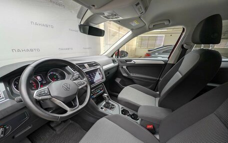 Volkswagen Tiguan II, 2021 год, 2 747 000 рублей, 9 фотография