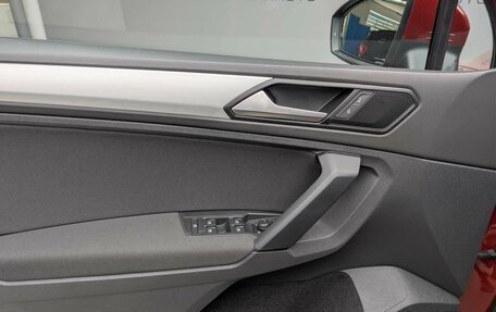 Volkswagen Tiguan II, 2021 год, 2 747 000 рублей, 8 фотография