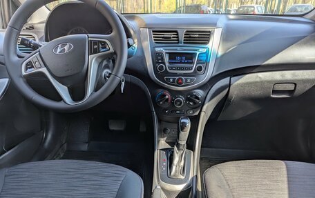 Hyundai Solaris II рестайлинг, 2015 год, 950 000 рублей, 11 фотография