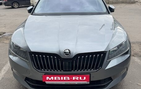 Skoda Superb III рестайлинг, 2019 год, 2 600 000 рублей, 4 фотография